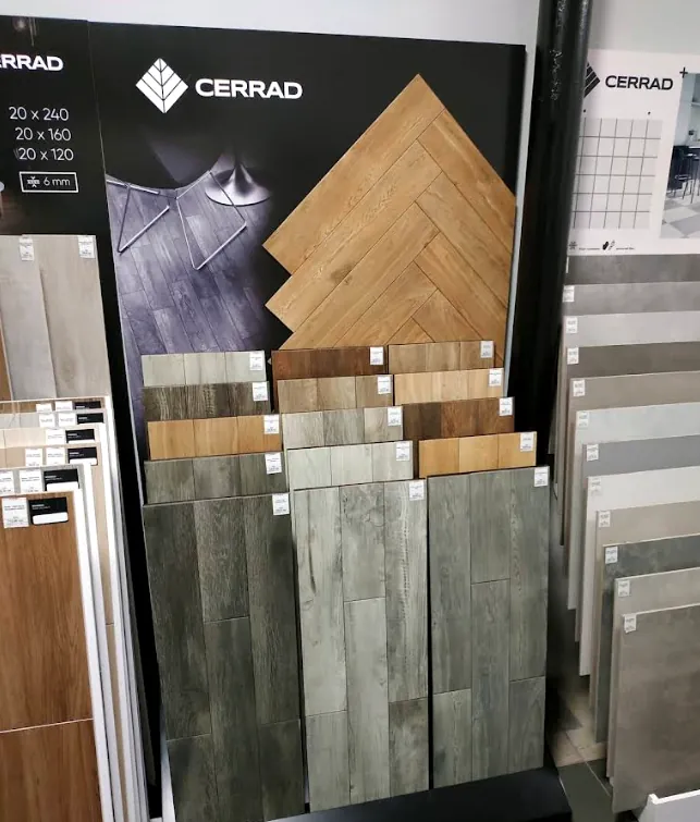 Стенд керамограніту CERRAD під дерево у «Світі кераміки»